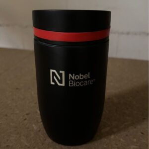 Kaffeebecher mit roten Streifen - nur für Caren Kramer