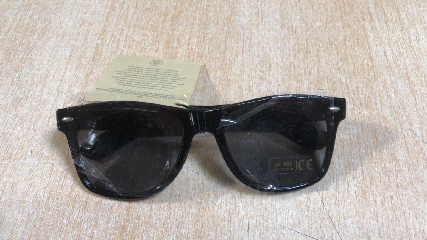 Sonnenbrille "Schwarz" nur für Caren Kramer