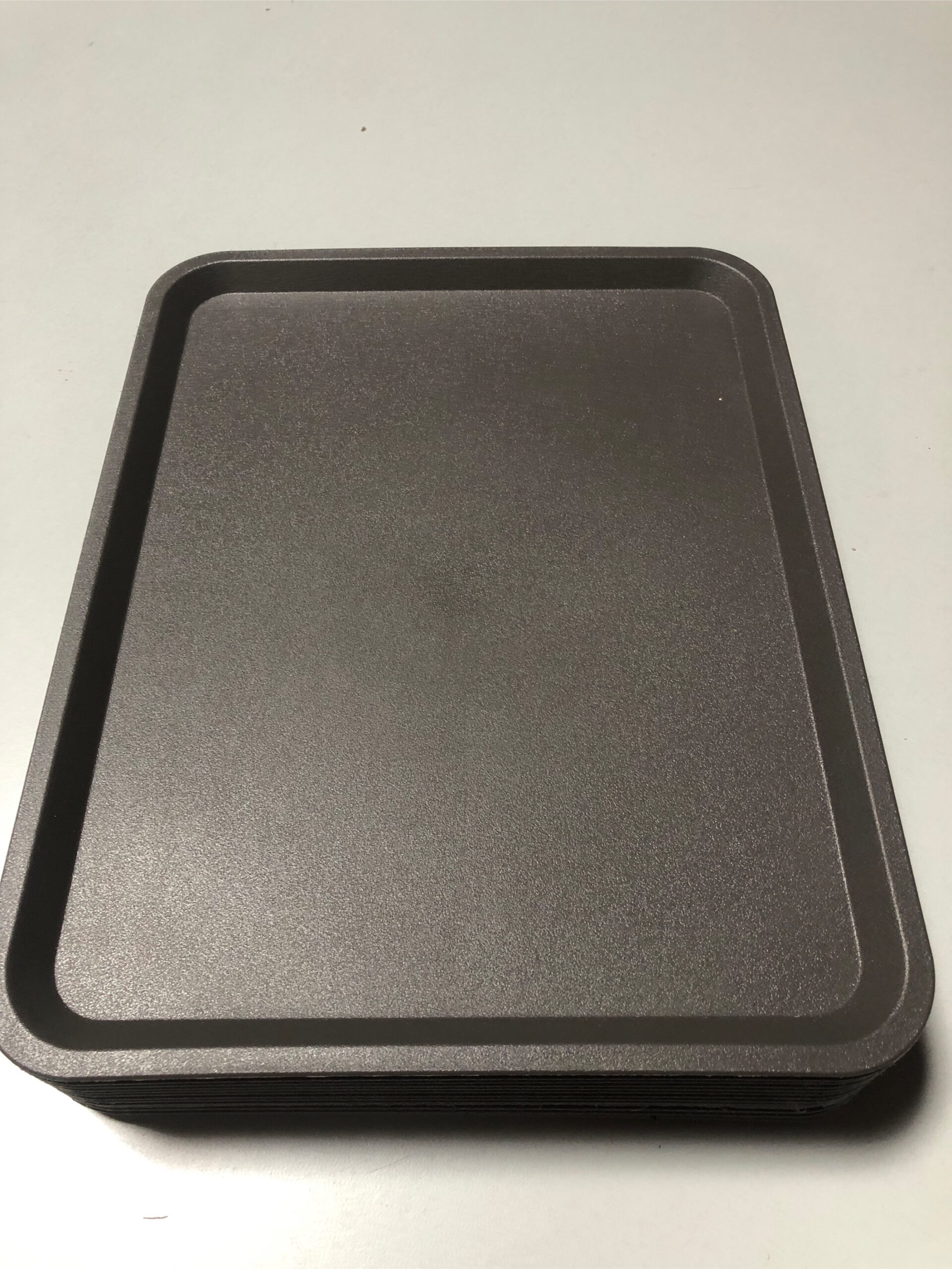 Tablett dunkelgrau / von C. Krämer